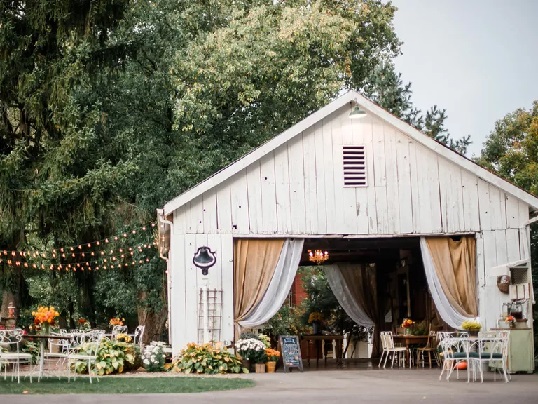 Transform Your Venue Into a Rustic Farmhouse with These Party Rental Ideas